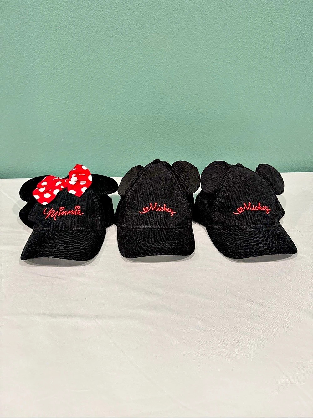 Disney Mickey Mouse Clubhouse Junior Berkshire Fashions hat Set Black & Red